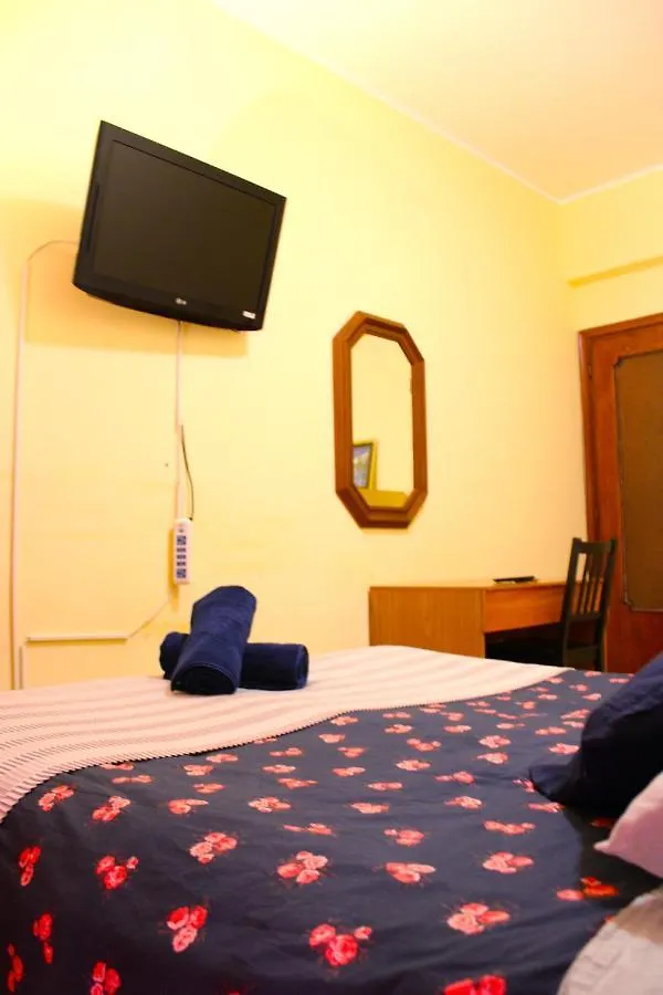 Roma Tiberius Suite 0*,